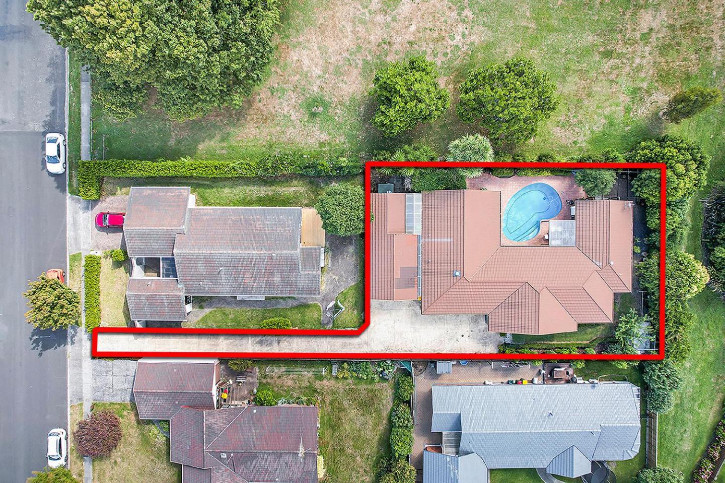 Wow, Spacious Home With A Pool 汉密尔顿 外观 照片